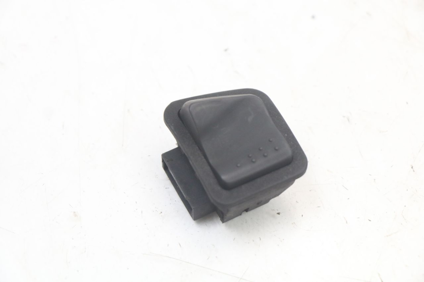 photo de COMANDO FAROL ALTO PIAGGIO XEVO - X EVO 125 (2007 - 2017) - Vista principal