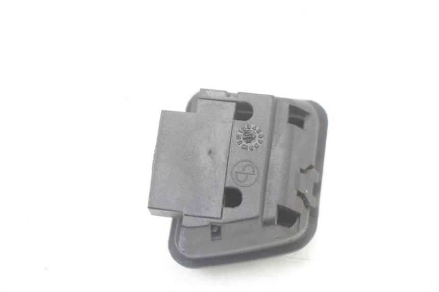 photo de COMANDO FAROL ALTO PIAGGIO XEVO - X EVO 125 (2007 - 2017) - Outro ângulo de visão