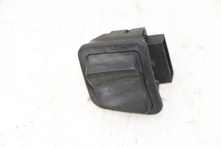 photo de COMANDO FAROL ALTO PIAGGIO XEVO - X EVO 125 (2007 - 2017) - Ampliação técnica