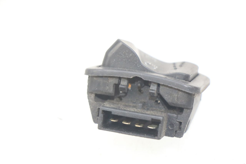 photo de COMANDO FAROL ALTO PIAGGIO ZIP 2T 50 (2009 - 2019) - Detalhe da peça