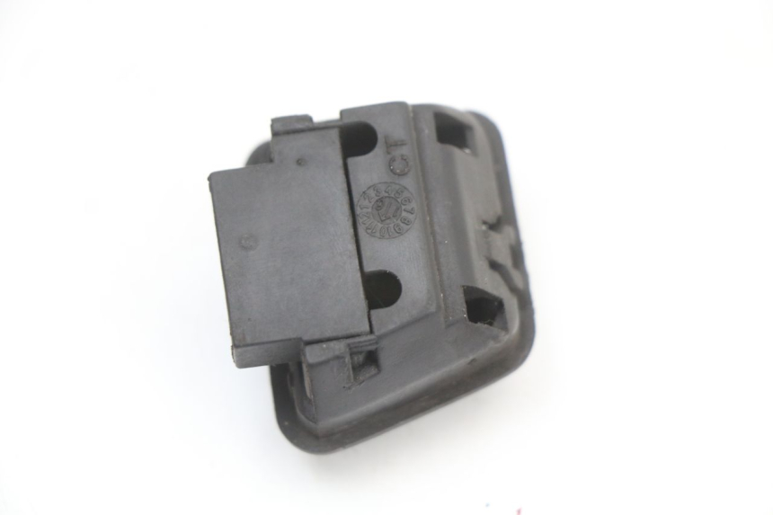photo de COMANDO FAROL ALTO PIAGGIO ZIP 2T 50 (2009 - 2019) - Outro ângulo de visão