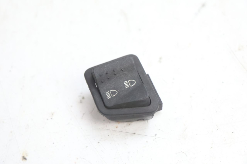 photo de COMANDO FAROL ALTO PIAGGIO ZIP 2T 50 (2009 - 2019) - Vista principal