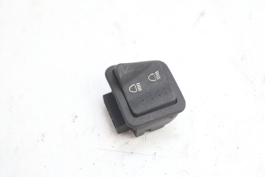 photo de COMANDO FAROL ALTO PIAGGIO ZIP 2T 50 (2009 - 2019) - Detalhe da peça
