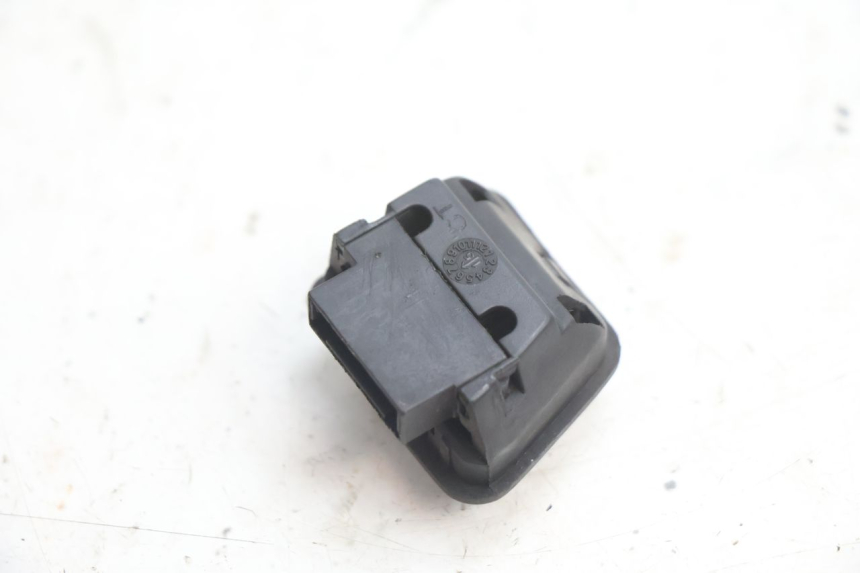 photo de COMANDO FAROL ALTO PIAGGIO ZIP 2T 50 (2009 - 2019) - Outro ângulo de visão
