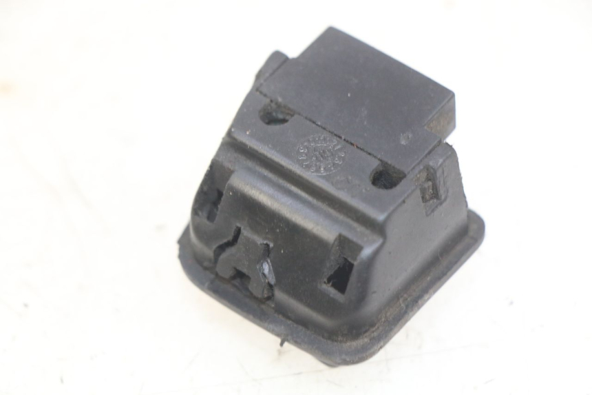 photo de COMANDO FAROL ALTO PIAGGIO ZIP 4T 50 (2018 - 2020) - Detalhe da peça
