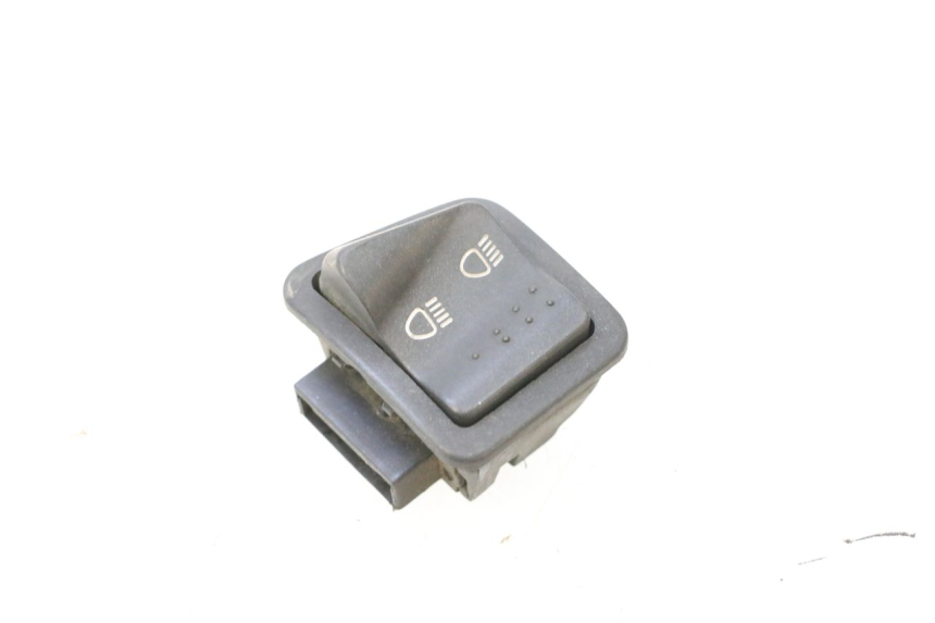 photo de COMANDO FAROL ALTO PIAGGIO ZIP 4T 50 (2018 - 2020) - Detalhe da peça