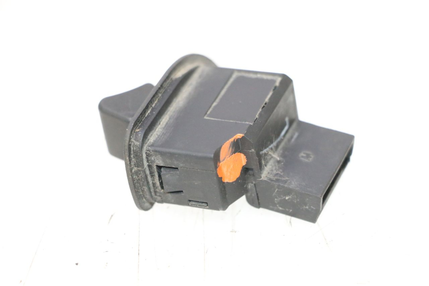 photo de COMANDO ROLL LOCK PIAGGIO MP3 RL 250 (2006 - 2010) - Zoom do estado de desgaste