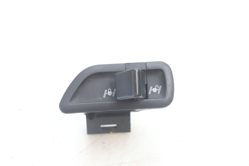 photo de COMANDO ROLL LOCK PIAGGIO MP3 500 (2016 - 2018) - Vista principal