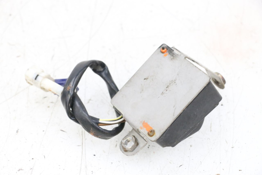 photo de COMUTADOR YAMAHA TDM ABS 900 (2002 - 2014) - Outro ângulo de visão