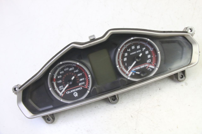 photo de CONTADOR QUADRO 4 4D 350 (2015 - 2018) - Vista principal