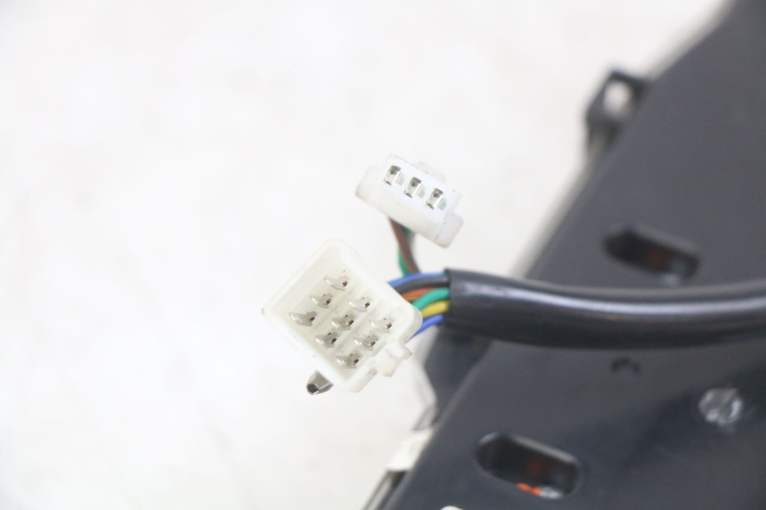 photo de CONTADOR NECO ALEXONE 125 (2017 - 2024) - Zoom do estado de desgaste