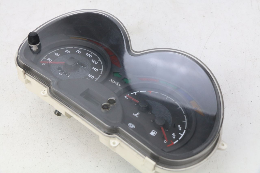 photo de CONTADOR APRILIA ATLANTIC 125 (2003 - 2009) - Detalhe da peça