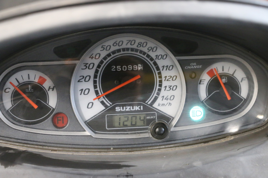 photo de CONTADOR SUZUKI BURGMAN 125 (2007 - 2014) - Zoom do estado de desgaste