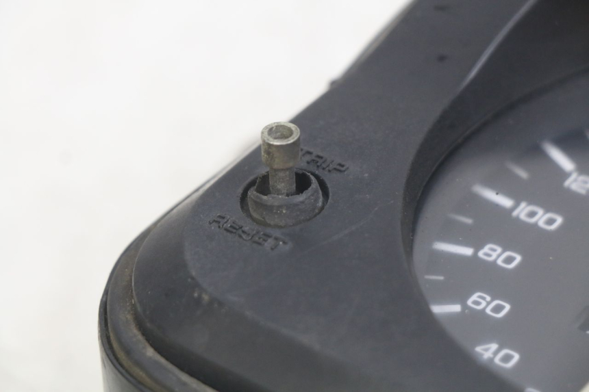 photo de CONTADOR HONDA CBR F SC25 1000 (1989 - 1992) - Outro ângulo de visão