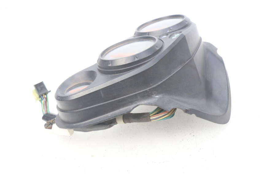 photo de CONTADOR HONDA CBR R 125 (2003 - 2006) - Outro ângulo de visão