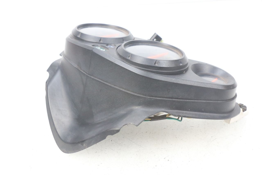 photo de CONTADOR HONDA CBR R 125 (2003 - 2006) - Pontos de fixação