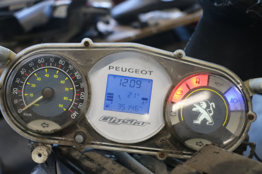 photo de CONTADOR PEUGEOT CITYSTAR 125 (2011 - 2017) - Detalhe da peça