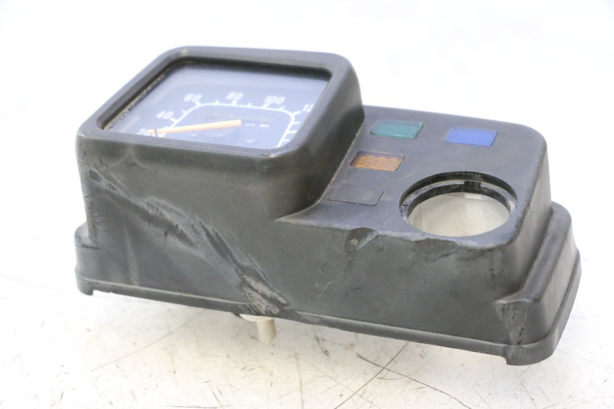 photo de CONTADOR SUZUKI DR S 600 (1985 - 1989) - Outro ângulo de visão