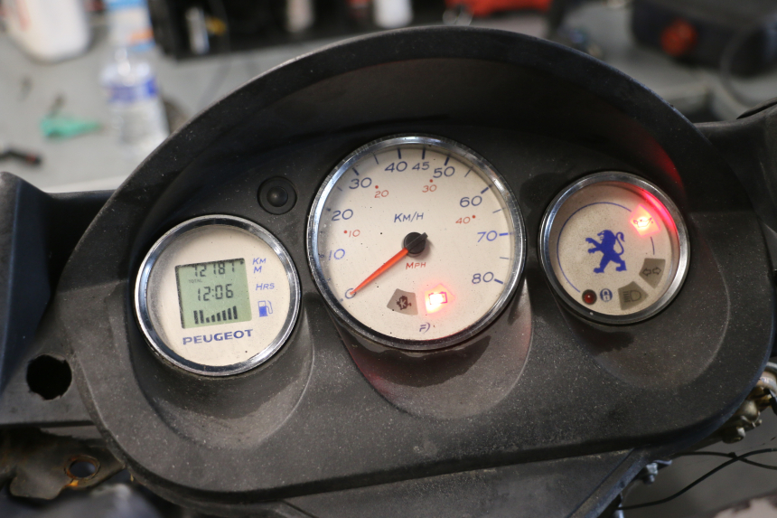 photo de CONTADOR PEUGEOT ELYSTAR 50 (2002 - 2014) - Ampliação técnica