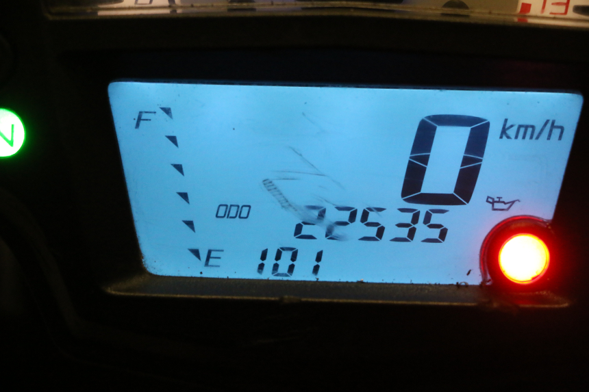 photo de CONTADOR KAWASAKI ER-6 ER6 N 650 (2012 - 2016) - Pontos de fixação