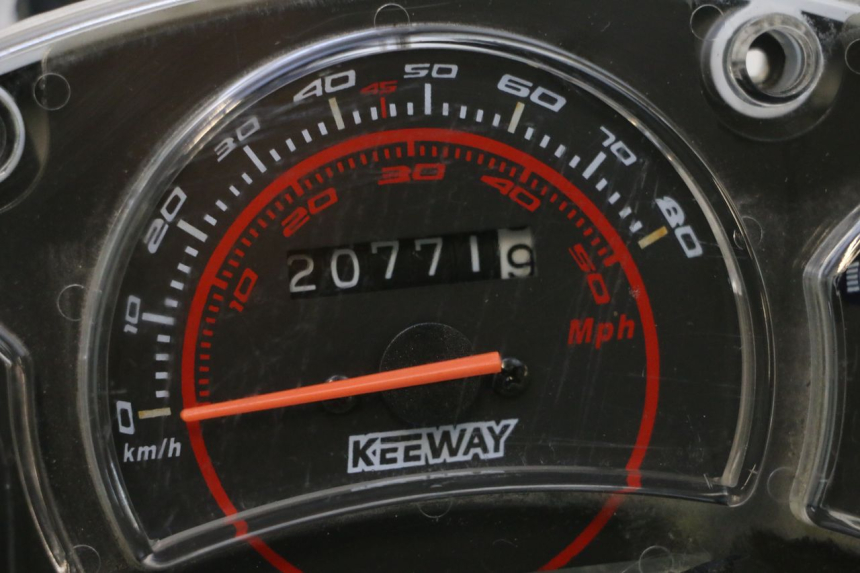 photo de CONTADOR KEEWAY F-ACT FACT EVO 50 (2020 - 2026) - Detalhes característicos