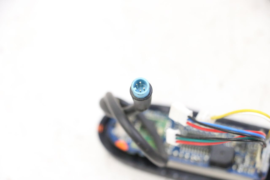 photo de CONTADOR SEGWAY NINEBOT F40E 1 - Ampliação técnica