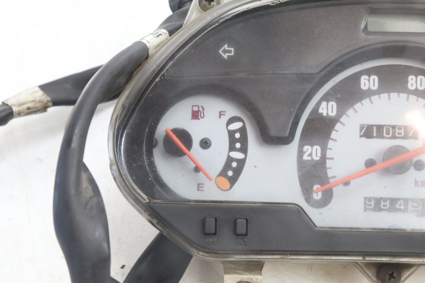 photo de CONTADOR HONDA FES PANTHEON 2T 125 (1998 - 2002) - Detalhe da peça