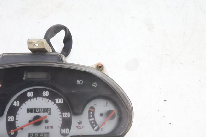 photo de CONTADOR HONDA FES PANTHEON 2T 125 (1998 - 2002) - Vista geral
