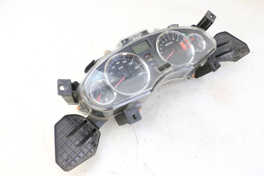 photo de CONTADOR HONDA FES S-WING SWING ABS 125 (2007 - 2015) - Vista principal