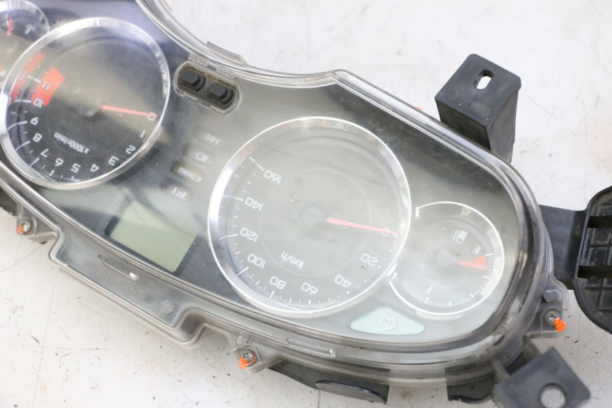 photo de CONTADOR HONDA FES S-WING SWING ABS 125 (2007 - 2015) - Inspeção visual