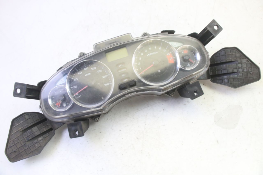 photo de CONTADOR HONDA FES S-WING SWING ABS 125 (2007 - 2015) - Vista principal