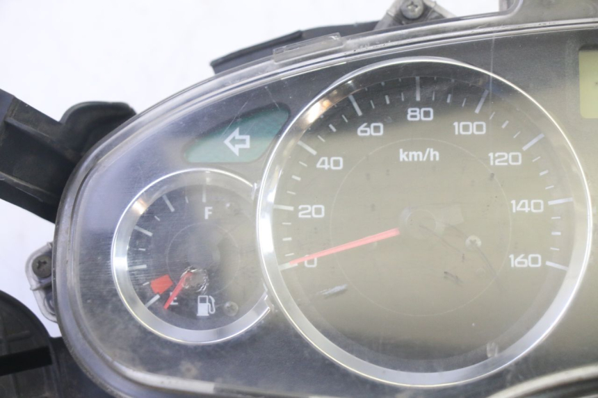 photo de CONTADOR HONDA FES S-WING SWING ABS 125 (2007 - 2015) - Detalhe da peça