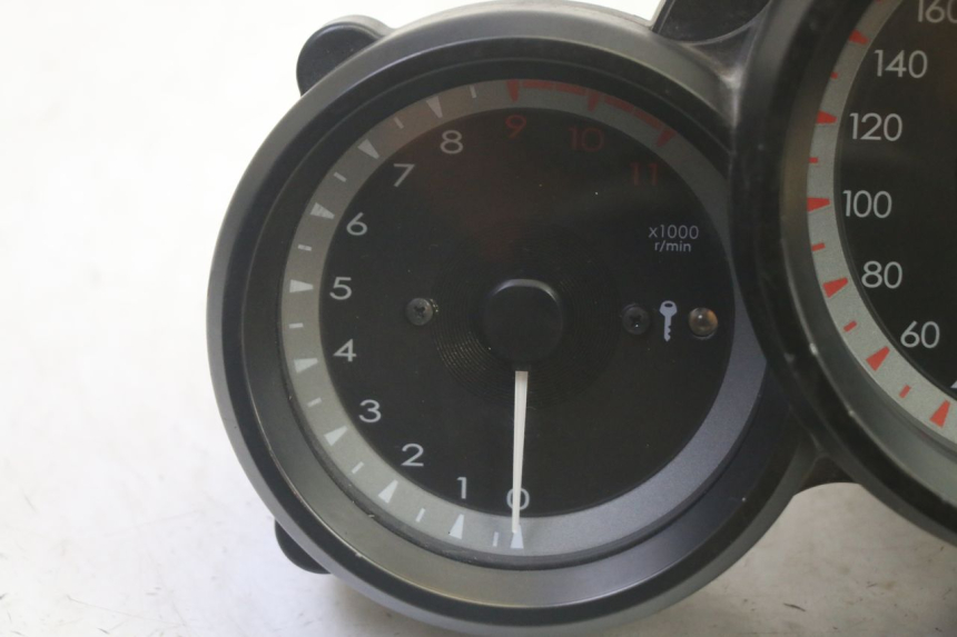 photo de CONTADOR YAMAHA FJR ABS 1300 (2006 - 2012) - Outro ângulo de visão