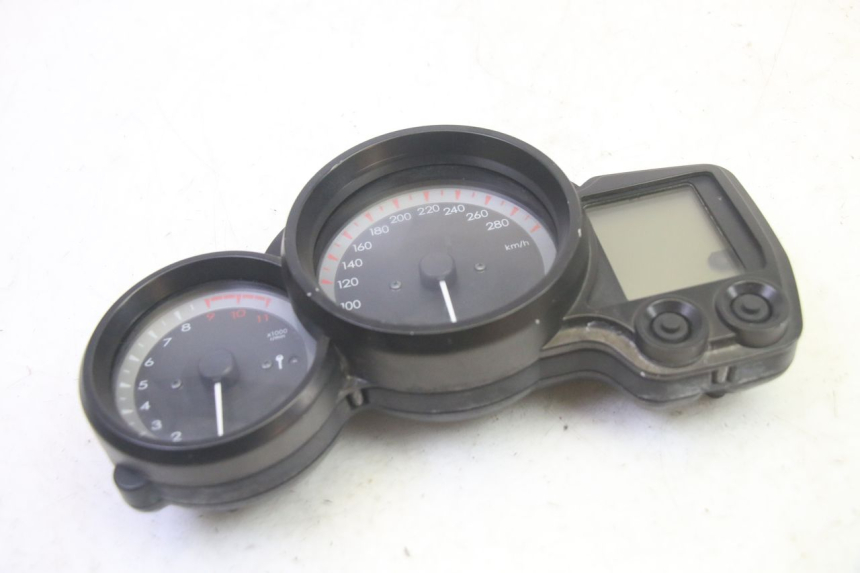 photo de CONTADOR YAMAHA FJR ABS 1300 (2006 - 2012) - Pontos de fixação