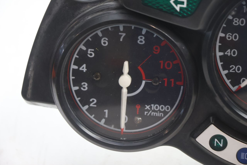 photo de CONTADOR YAMAHA FJR 1300 (2001 - 2005) - Detalhe da peça