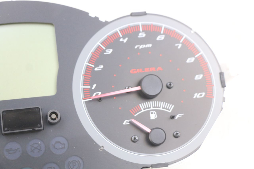 photo de CONTADOR GILERA GP 800 (2007 - 2013) - Ampliação dos componentes
