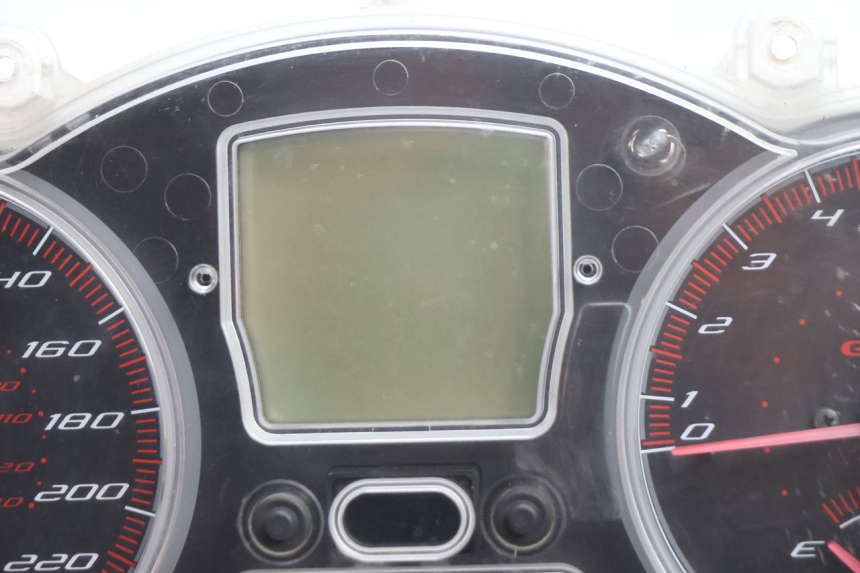 photo de CONTADOR GILERA GP 800 (2007 - 2013) - Outro ângulo de visão