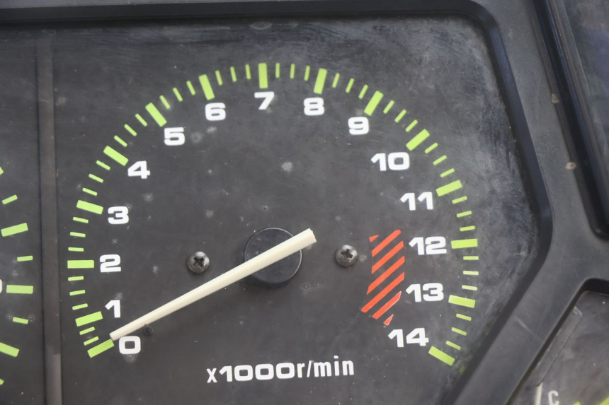 photo de CONTADOR KAWASAKI GPX F ZX750F 750 (1986 - 1990) - Ampliação técnica
