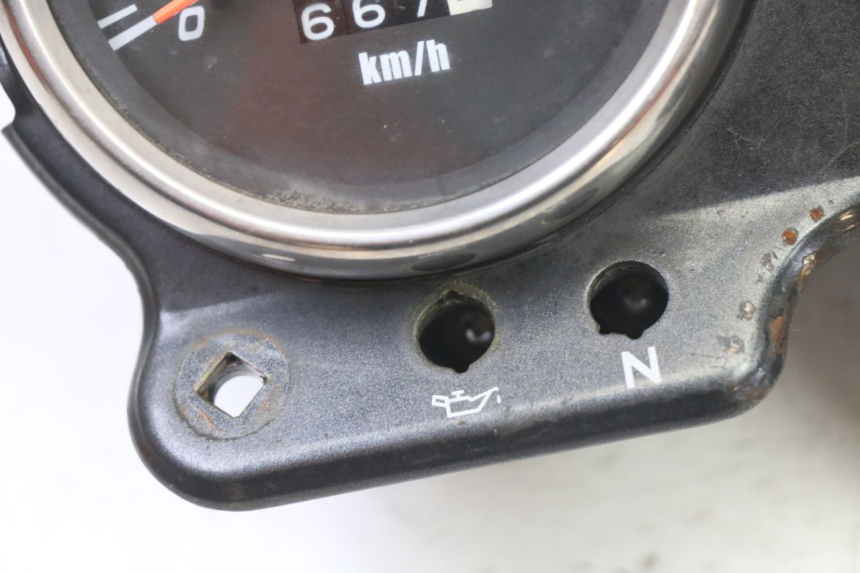 photo de CONTADOR SUZUKI GS GSE 500 (2001 - 2003) - Outro ângulo de visão