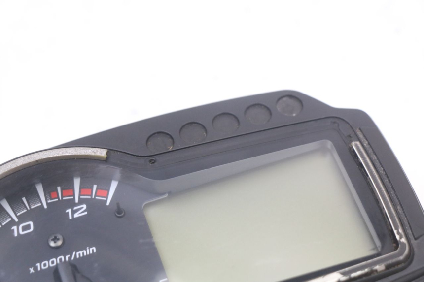 photo de CONTADOR SUZUKI GSR 750 (2011 - 2017) - Ampliação técnica