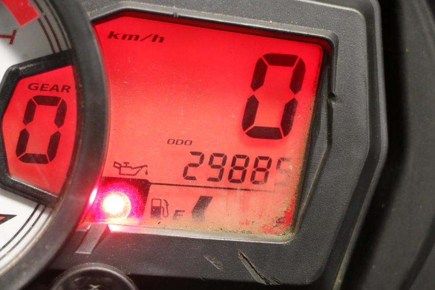 photo de CONTADOR  SUZUKI GSX F GSXF 650 (2007 - 2015) - Pontos de fixação