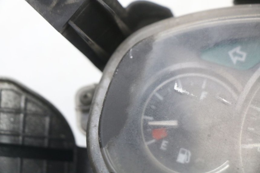 photo de CONTADOR  HONDA FES S-WING SWING 125 (2007 - 2015) - Zoom do estado de desgaste