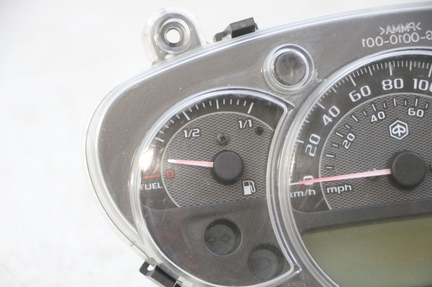 photo de CONTADOR  PIAGGIO IE MP3 YOURBAN 300 (2011 - 2016) - Vista de perto