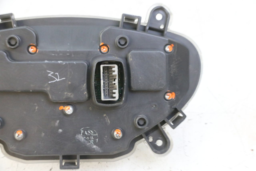 photo de CONTADOR  PIAGGIO IE MP3 YOURBAN 300 (2011 - 2016) - Vista geral