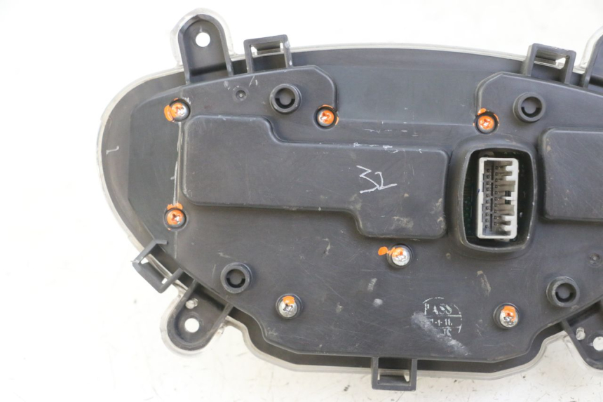 photo de CONTADOR  PIAGGIO IE MP3 YOURBAN 300 (2011 - 2016) - Pontos de fixação