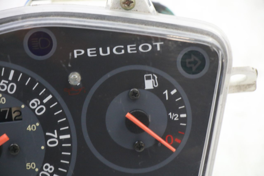 photo de CONTADOR PEUGEOT KISBEE 2T 50 (2010 - 2017) - Zoom do estado de desgaste