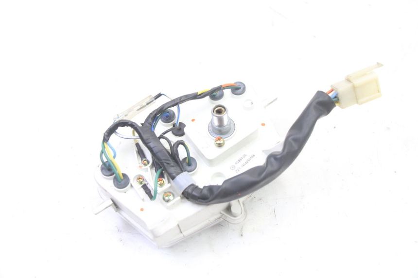 photo de CONTADOR PEUGEOT KISBEE 2T 50 (2010 - 2017) - Pontos de fixação