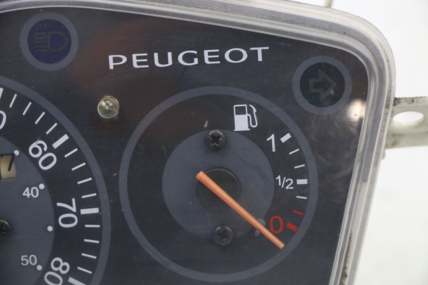 photo de CONTADOR PEUGEOT KISBEE 2T 50 (2010 - 2017) - Zoom do estado de desgaste