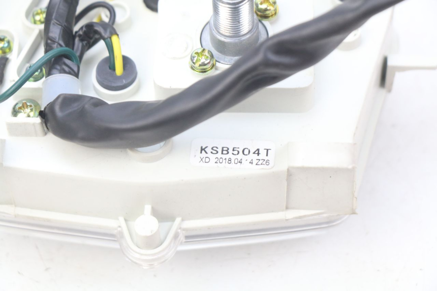 photo de CONTADOR PEUGEOT KISBEE 4T 50 (2018 - 2022) - Zoom do estado de desgaste