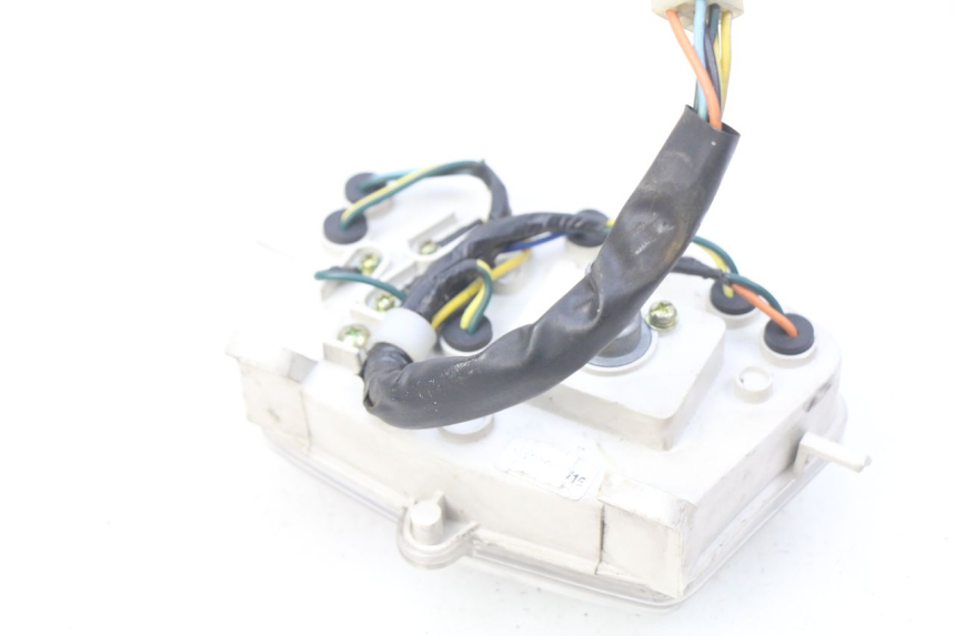 photo de CONTADOR PEUGEOT KISBEE 4T 50 (2010 - 2017) - Detalhe da peça